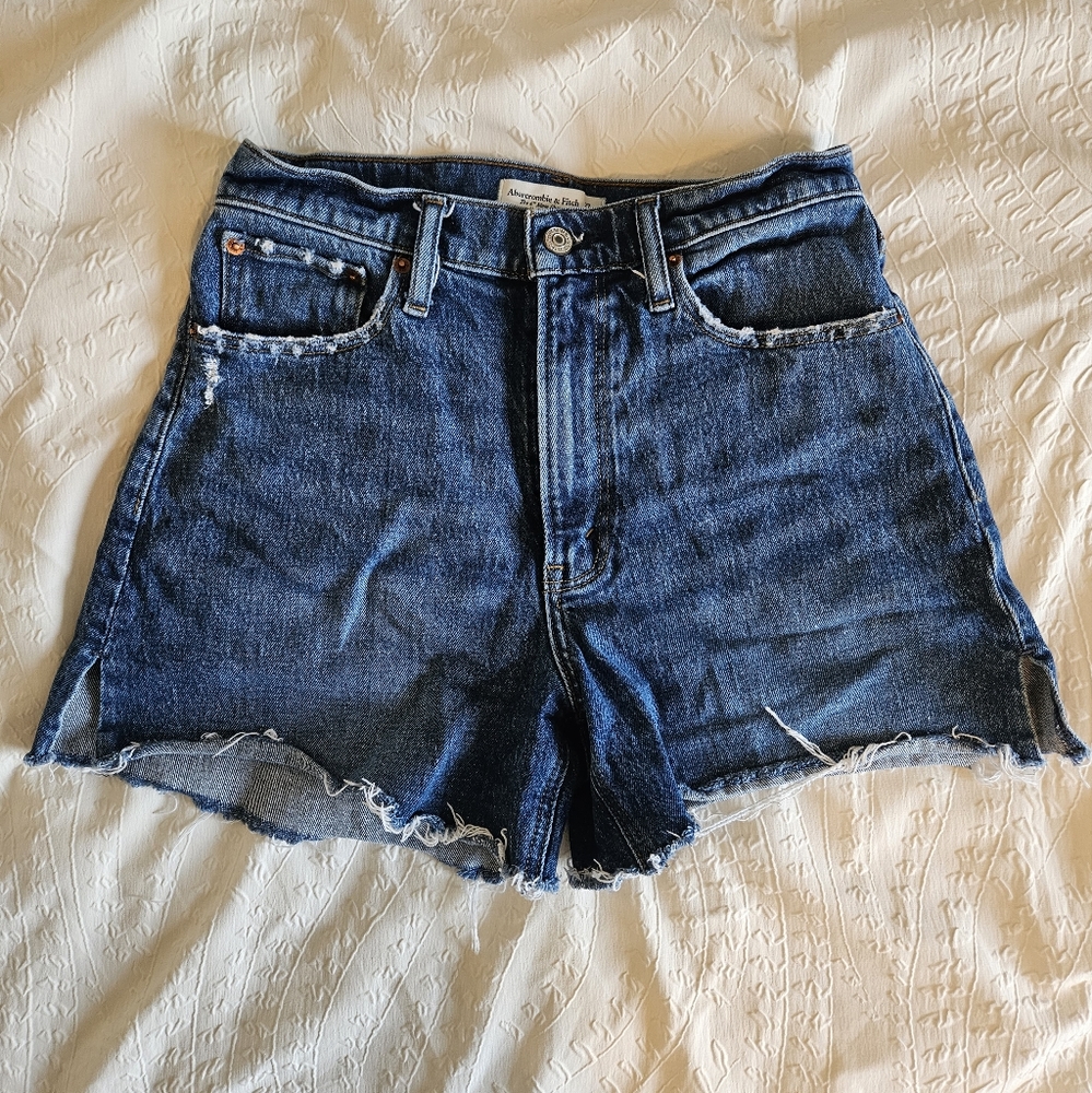 Abercrombie & Fitch shorts curve love